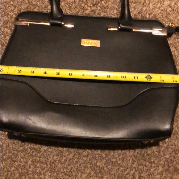 🔵Faux Leather Black Handbag🔵 - Picture 8 of 8